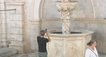 Dubrovnik slavi povratak vode u Malu Onofrijevu fontanu