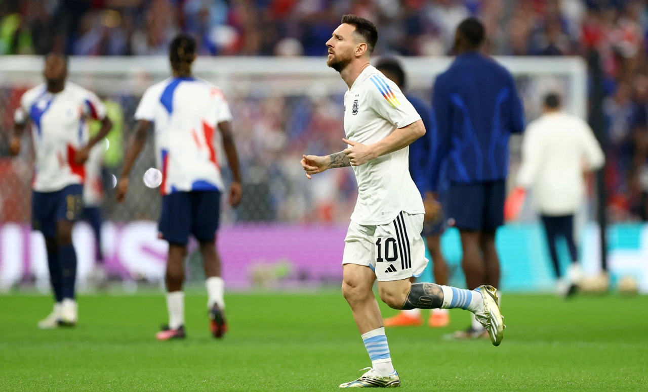 Lionel Messi na zagrijavanju, Foto: Hannah Mckay/REUTERS