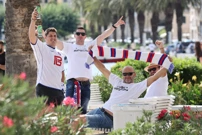 Navijači Hajduka uoči utakmice Hajduk - PAOK , Foto: Bozidar Vukicevic /CROPIX
