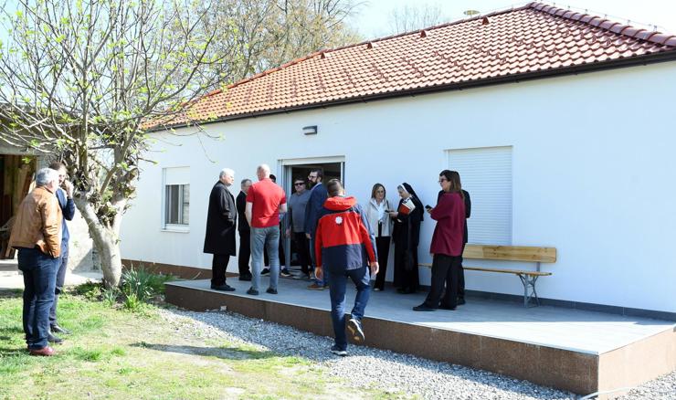 U Petrinji sedam novih zamjenskih kuća