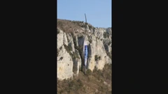 Četvrtak, 24. ožujka na Trećem  , Foto: Mirko Zrinšćak "Budi sretan kad forma nema kraja"/dokumentarac