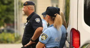Policija