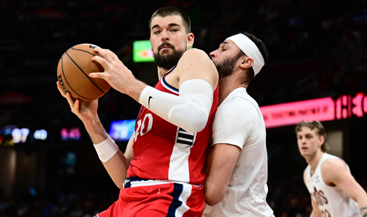 Ivica Zubac i Larry Nance Jr.