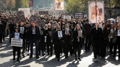 Tisuće na prosvjedu u Skoplju uoči suđenja zbog smrtonosnog požara u noćnom klubu