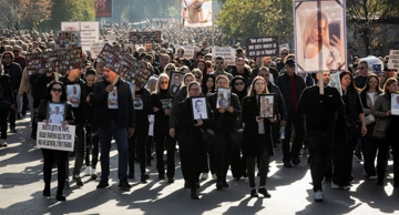 Tisuće na prosvjedu u Skoplju uoči suđenja zbog smrtonosnog požara u noćnom klubu