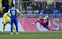 Danijel Zagorac brani penal, Foto: Marko Lukunić/PIXSELL