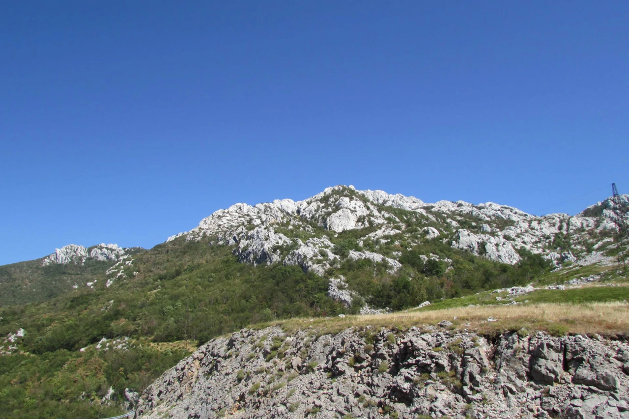Pogled na Velebit s Prezida iznad Gračaca (Foto: Tomislav Šikić/Glas Hrvatske), Foto: Tomislav Šikić/Glas Hrvatske