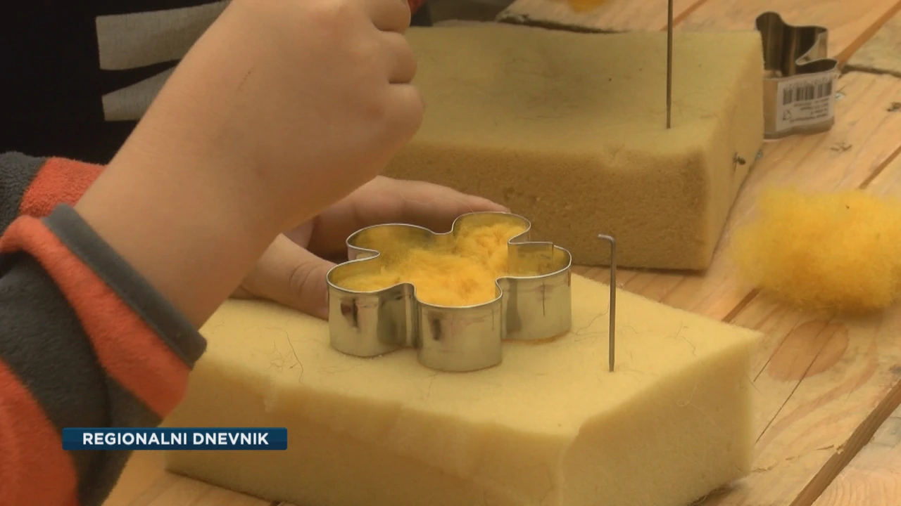 Tehnika suhog filcanja, ukrasi od vune, Foto: HTV/HRT