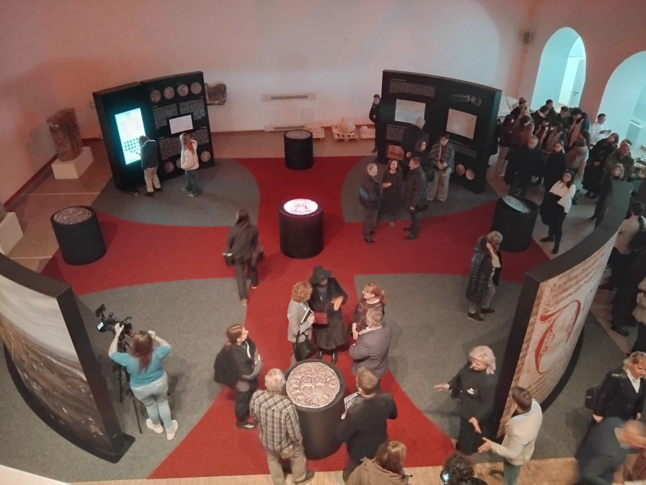 Batina - Blago križa: Nalaz srebrnog novca iz vremena Prvog križarskog rata