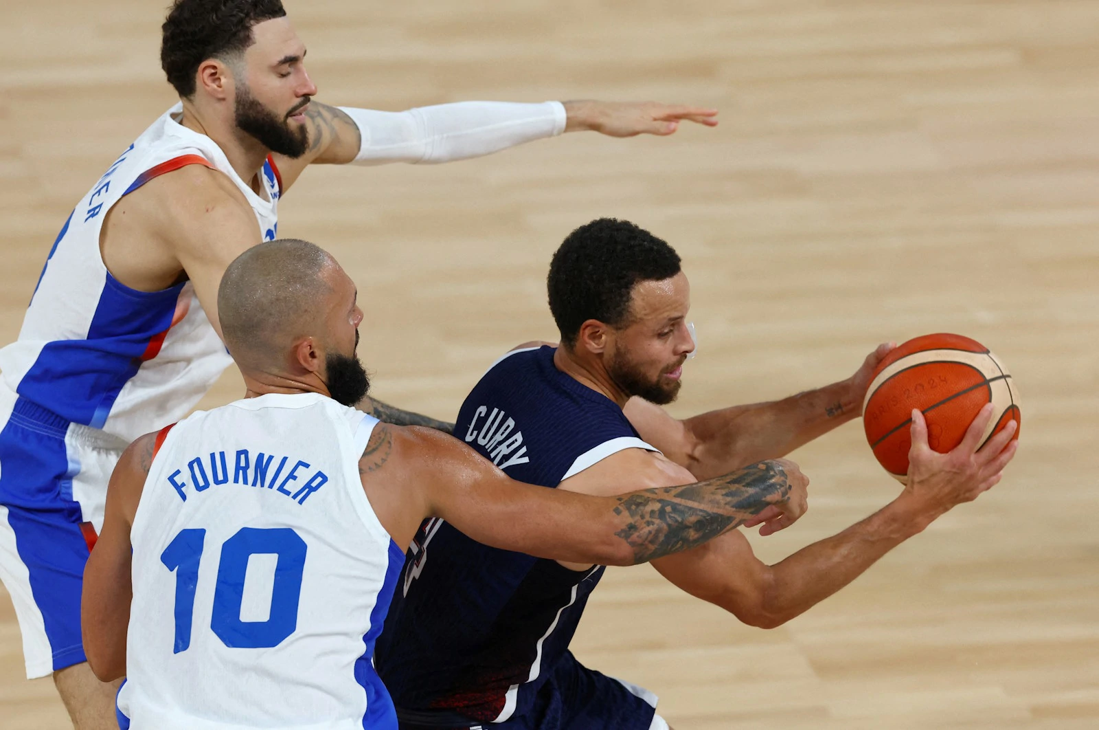 2024 08 13t170920z 1113421396 rc2ad9apwz8w rtrmadp 3 olympics 2024 mcdonalds curry 20240815152827