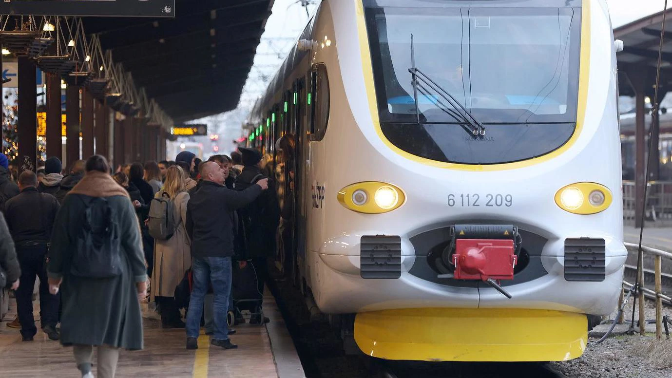 Ponovno vozi cjelogodišnji putnički vlak od Ploča do Sarajeva