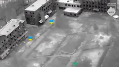 Ukrajinska zastava na zgradi gradske vijećnice u Pokrovsku