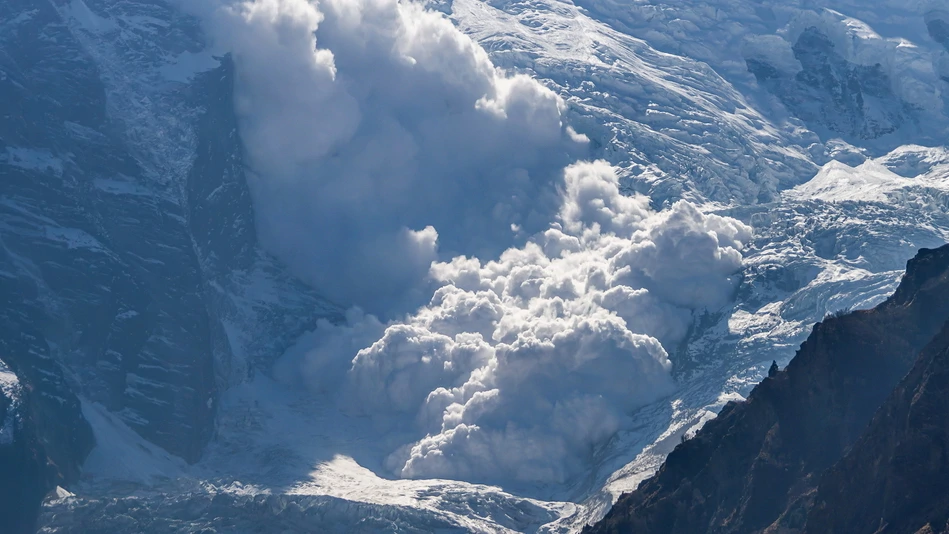 Troje poginulo, osmero nestalo u lavini na himalajskom vrhu u Nepalu