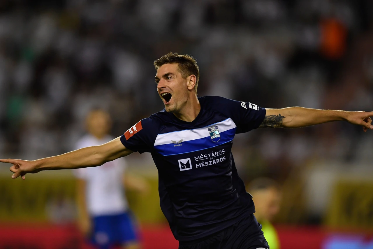 Hajduk - Osijek. Petar Brlek, Foto: Paun Paunovic /CROPIX
