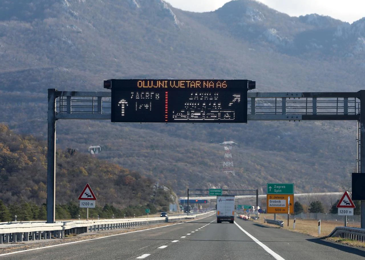Zbog vjetra, zabrana kamionima s prikolicom vožnja prema Dalmaciji