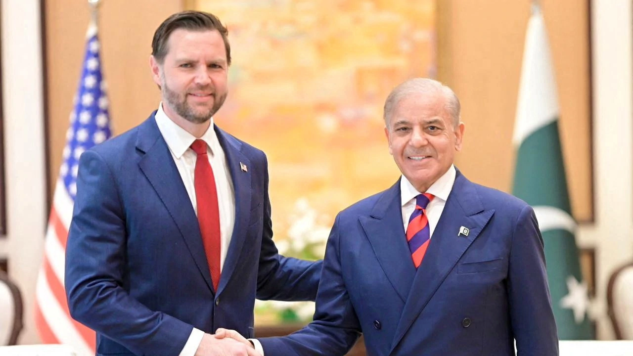 JD Vance i Šehbaz Šarif