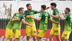Vinko Rozić i suigrači slave gol za 0:1, Foto: Ante Čizmić/CROPIX