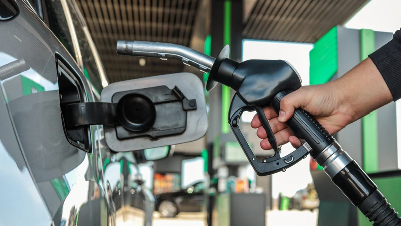 Plivajući PDV na gorivo: kratkoročno olakšanje ili politička mjera bez učinka?