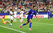 Petar Musa slavi pogodak za 2:2, Foto: Kai Pfaffenbach/REUTERS