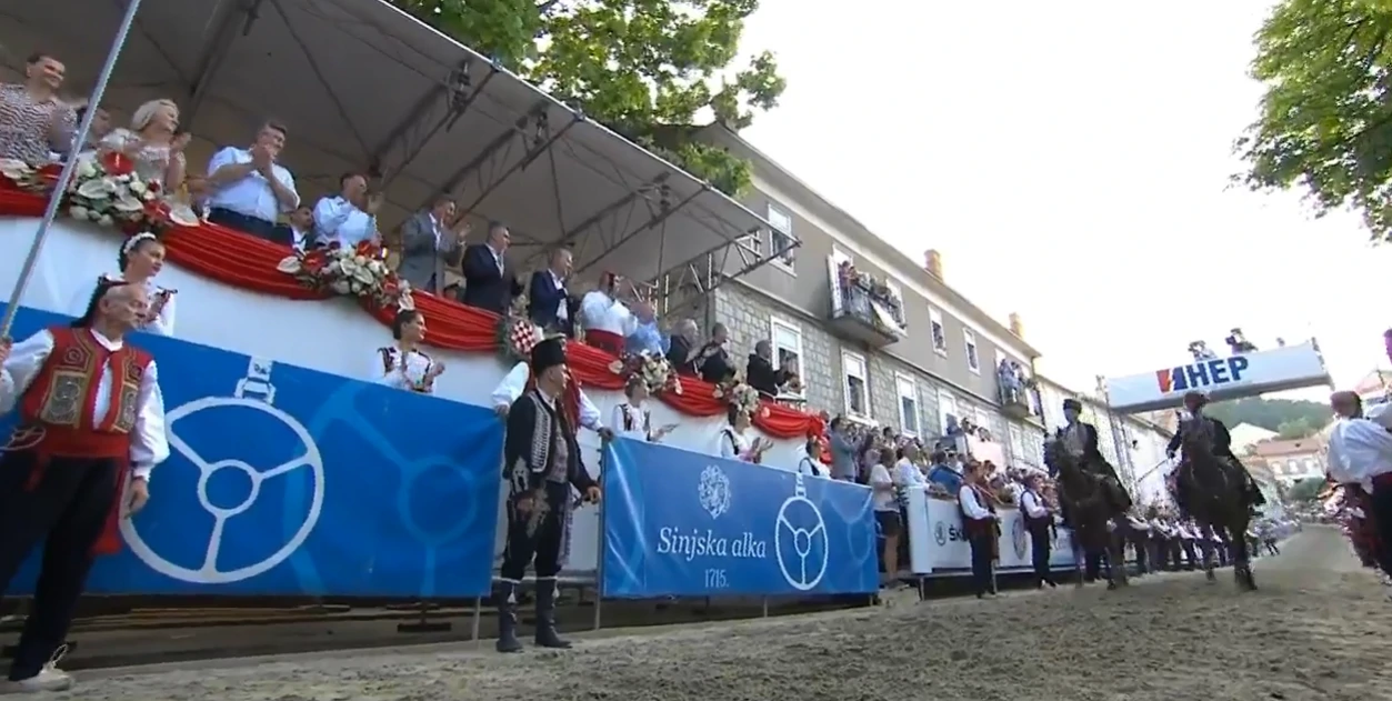 Ivković i Zorica u pripetavanju