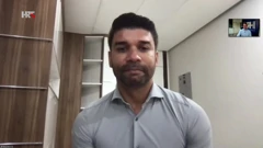 Eduardo da Silva u razgovoru s Andrejom Rašljaninom