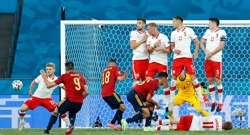 Moreno neprecizan iz slobodnog udarca, Foto: Marcelo Del Pozo/REUTERS