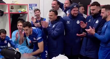Slavlje u svlačionici Dinama