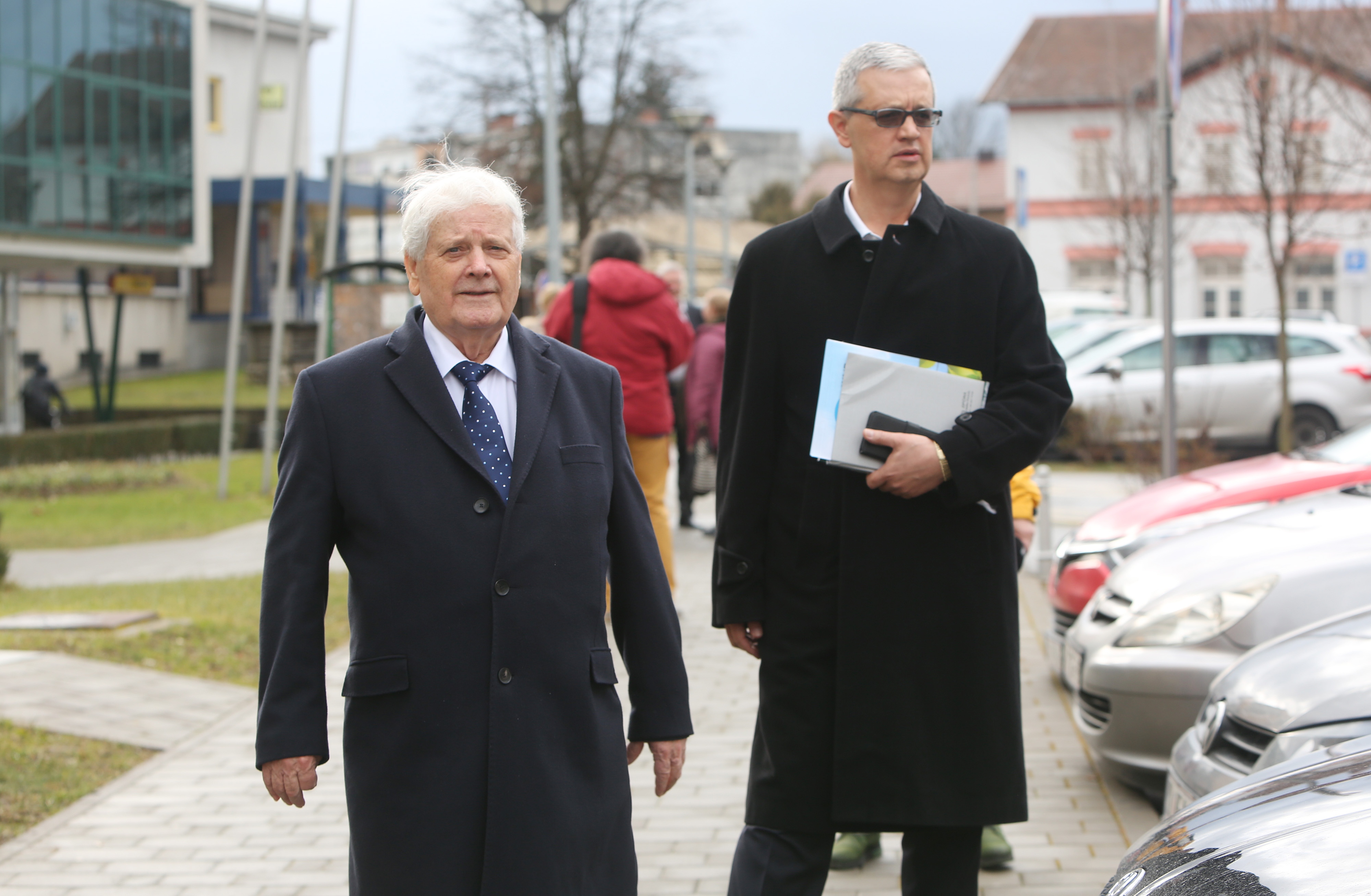 HRT: Na zahtjev Hrvatske uhićen Fikret Abdić - Vimarsana News