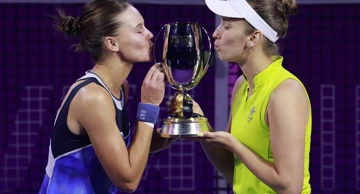 Elise Mertens i Veronika Kudermetova