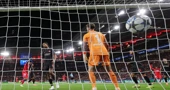 Bayer Leverkusen v Paris St Germain