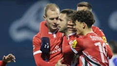 Duje Čop i suigrači slave gol
