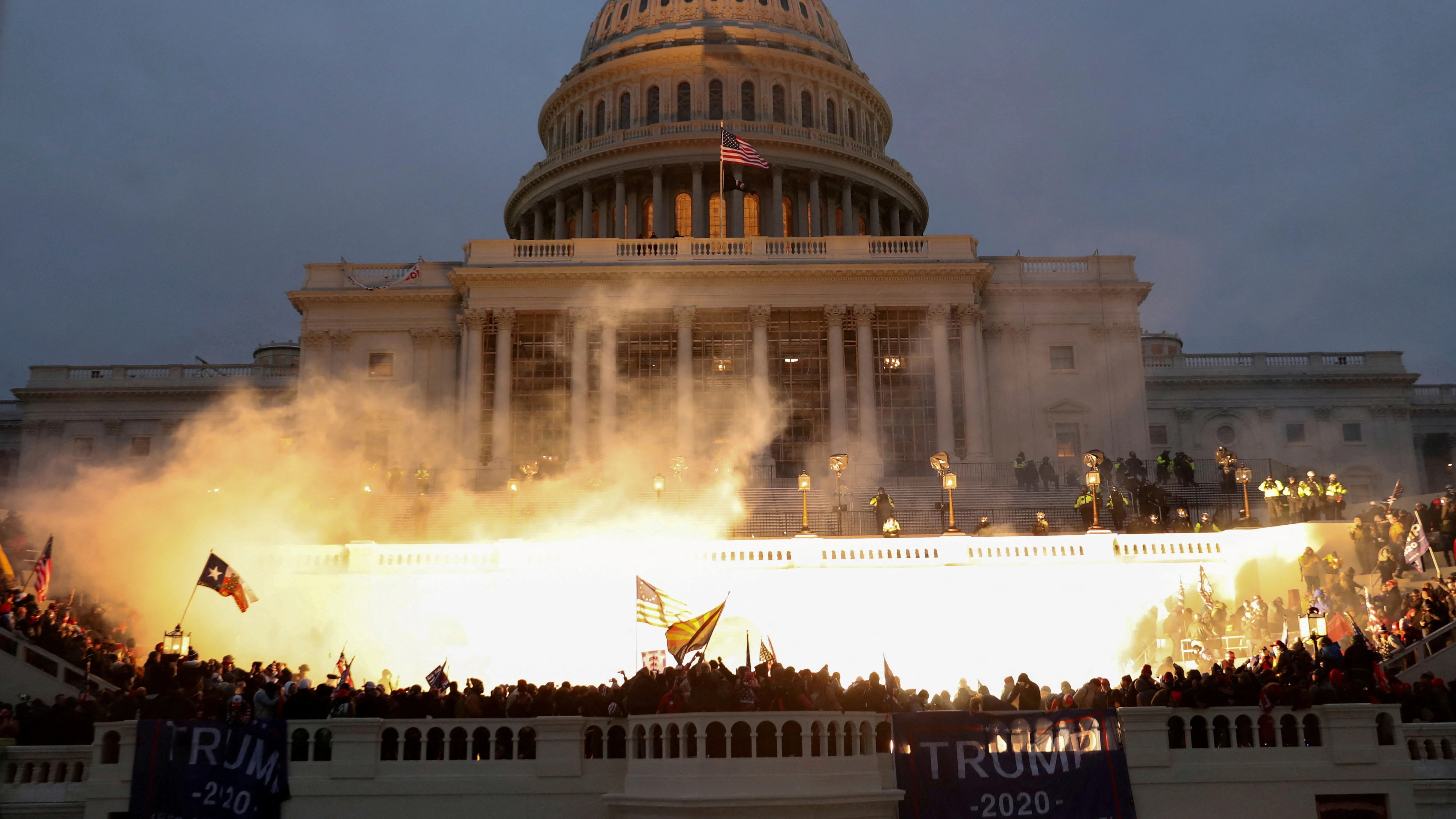 Trumpovi pristaše, napadači na Kapitol - napuštaju zatvore