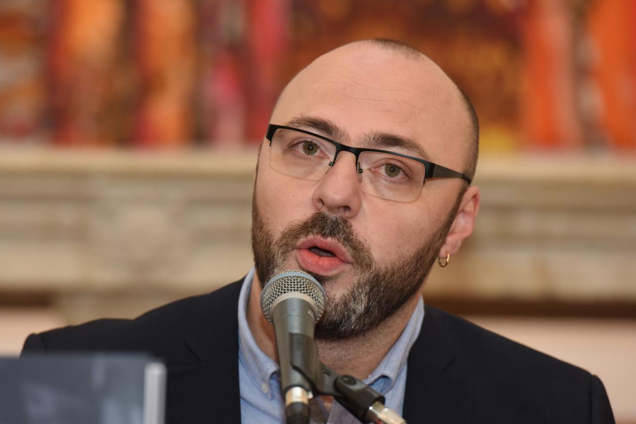 pxl 190417 16319258 20260112154256