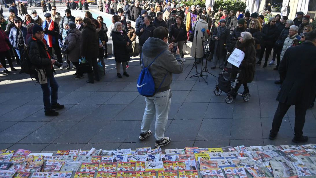 Prosvjed ispred HNB-a u Zagrebu