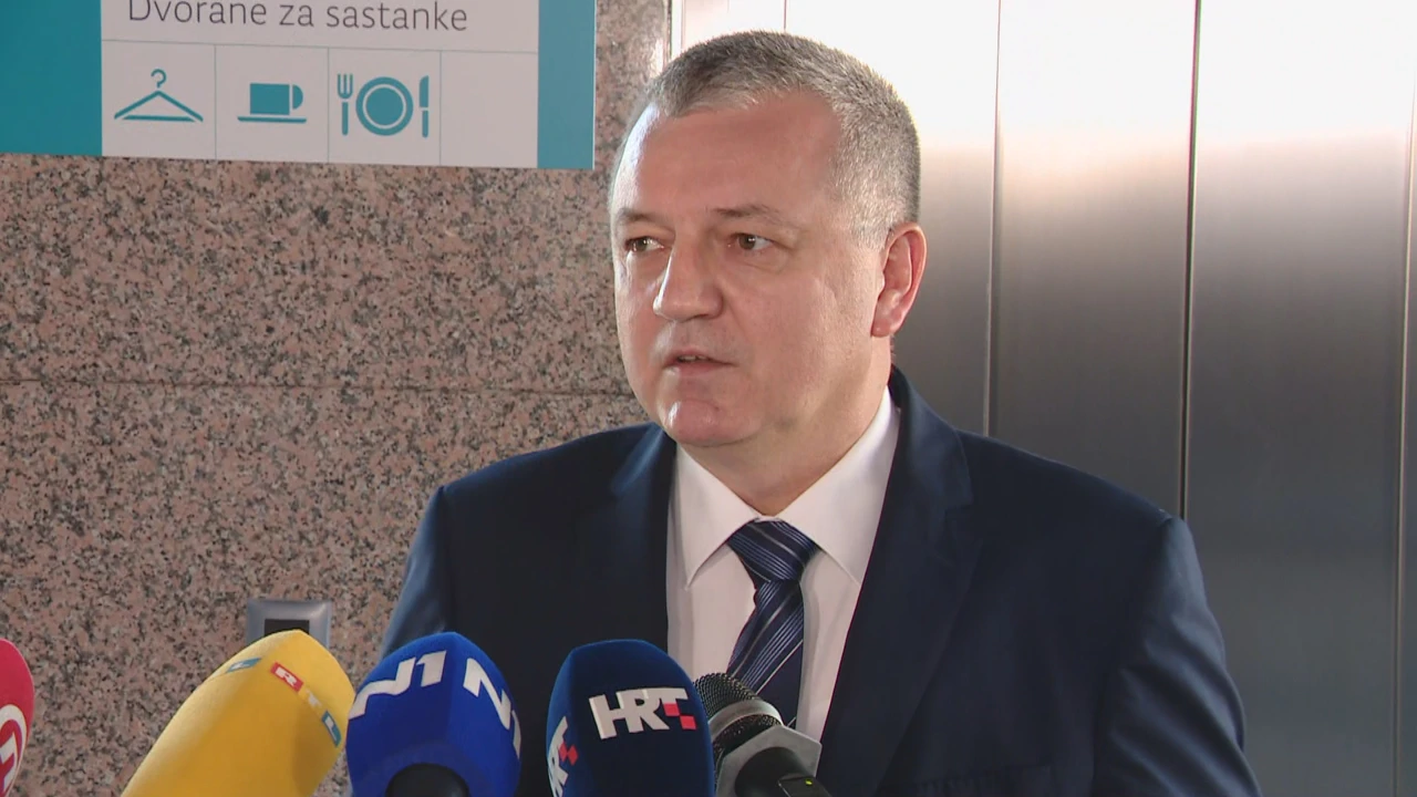 Ministar graditeljstva, prostornog uređenja i državne imovine Darko Horvat 