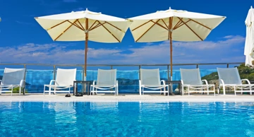 Bazen, hotel