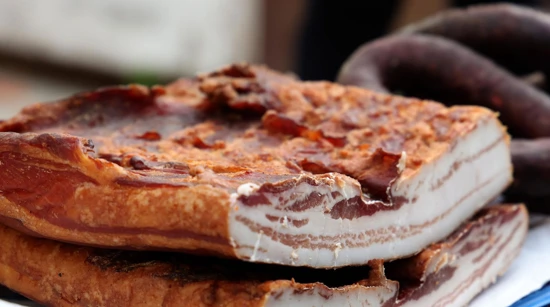 Suhomesnati proizvodi