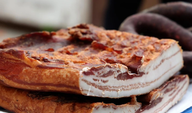 Suhomesnati proizvodi