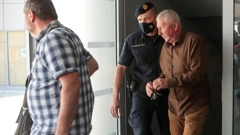Sudac Zoran Vekić odlazi u pratnji istražitelja