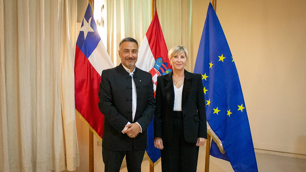 Cónsul Marco Buzolić y Embajadora Mira Martinec