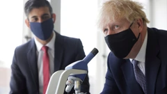Britanski premijer Boris Johnson i ministar financija Rishi Sunak