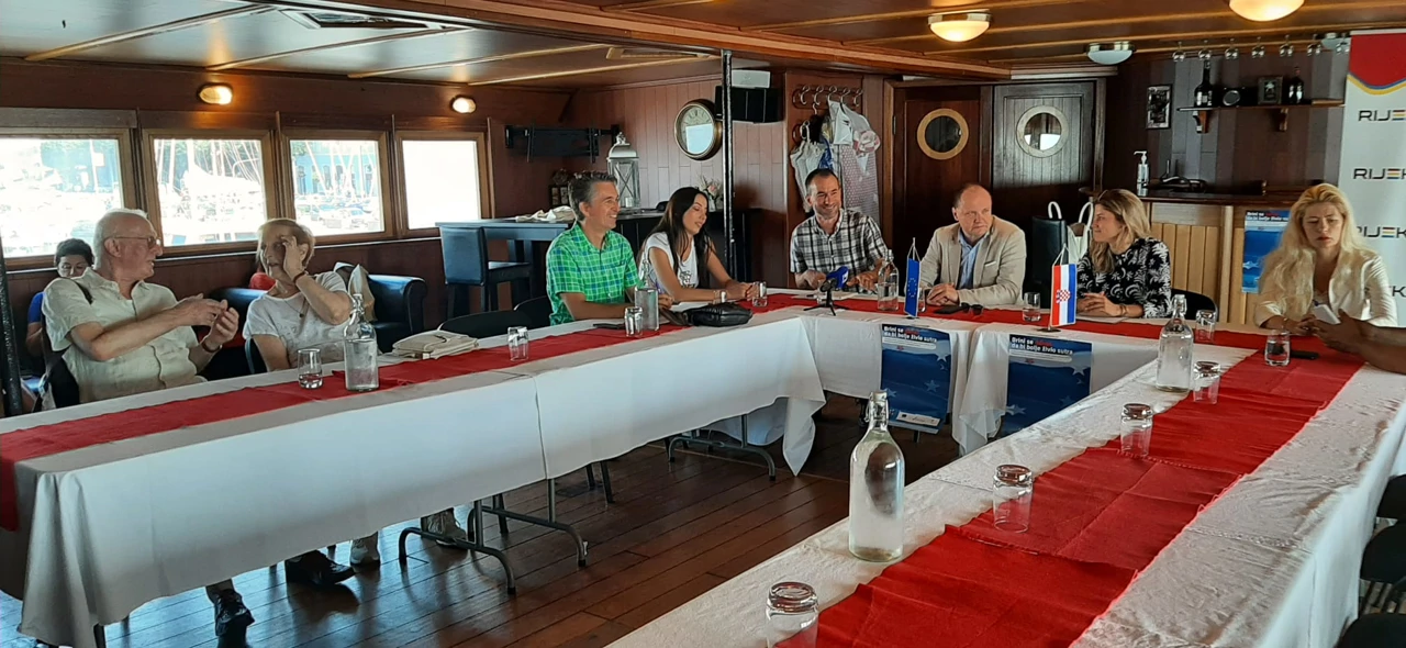 botel Marina