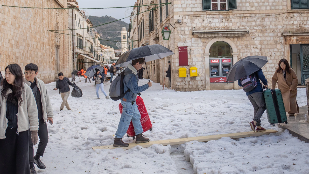 Jaka tuča pogodila Dubrovnik, Foto: Grgo Jelavic/PIXSELL
