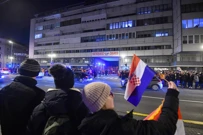 Navijači ispred Vatrogasne postrojbe Zagreb, Foto: Marko Lukunic/Pixsell