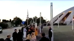Stotine Zadrana čekaju u redu za cijepljenje