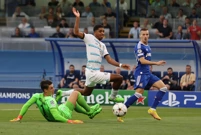 Trenutak kada Mislav Oršić postiže gol za 1:0 protiv Chelseaja, Foto: /Antonio Bronic/REUTERS
