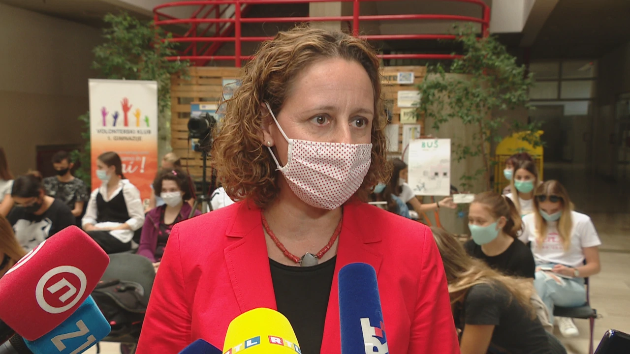 Ministrica kulture i medija Nina Obuljen Koržinek na čitanju "Judite", Foto: Dnevnik/HTV/HRT