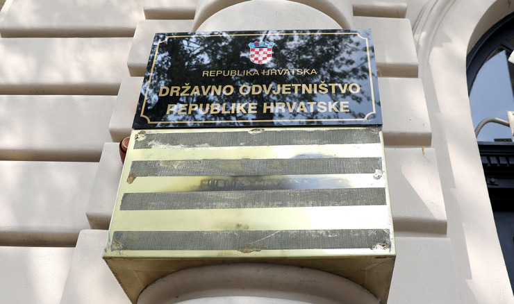 Optužnica protiv trojice mladića zbog napada na maloljetnika