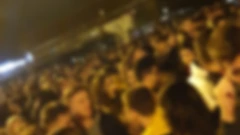 Okupljanje kraj studentskog doma