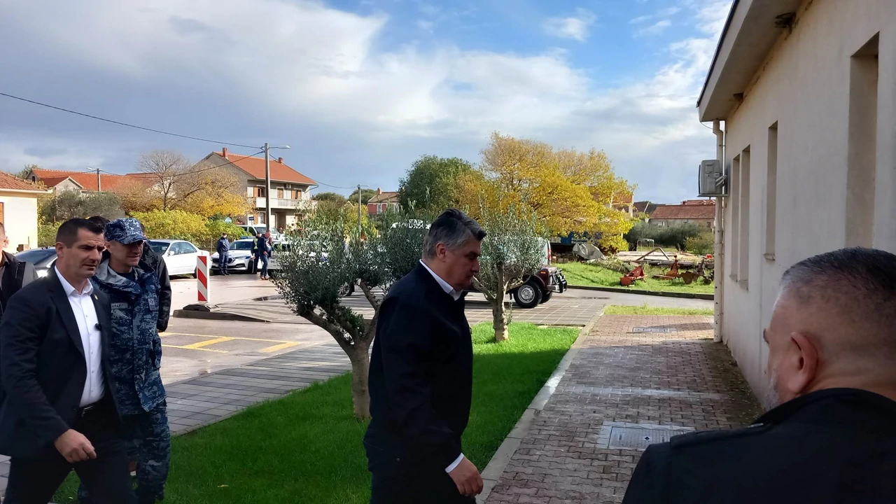 Predsjednik Milanović stigao u Škabrnju, Foto: Vladimir Šetka/HRT